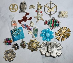 Lot 24 Vintage Findings & Pendants Large & Medium For Crafting Or Up Cycling