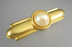 Vtg MONET Brushed Matte Gold tone Metal Faux Pearl Art Deco Style Brooch Pin 843