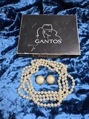 Vintage Gantos Costume Jewelry Gold White Pearl 60″ Necklace Clip On Earrings
