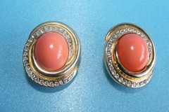 Vintage Signed Ciner Goldtone Rhinestone Faux Coral Clip-on Earrings 1970’s