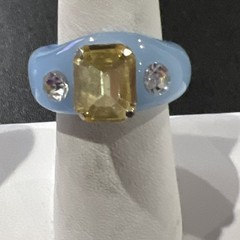Lucite Plastic Ring Size 7.5