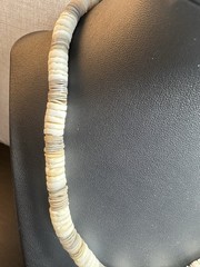 Vintage 16″ Natural Heishi Shell Necklace – Hand-Cut Cream Boho Surfer Choker