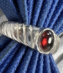 Garnet Sterling Silver 0.925 CABOCHON 1/4” N to S Vintage BAND RING size 7
