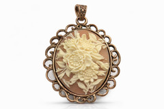 pendant necklace vintage