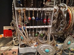 Vintage Jewelry Lot Earring Necklace Bracelet Over 6lbs + Estate Mix PLS READ