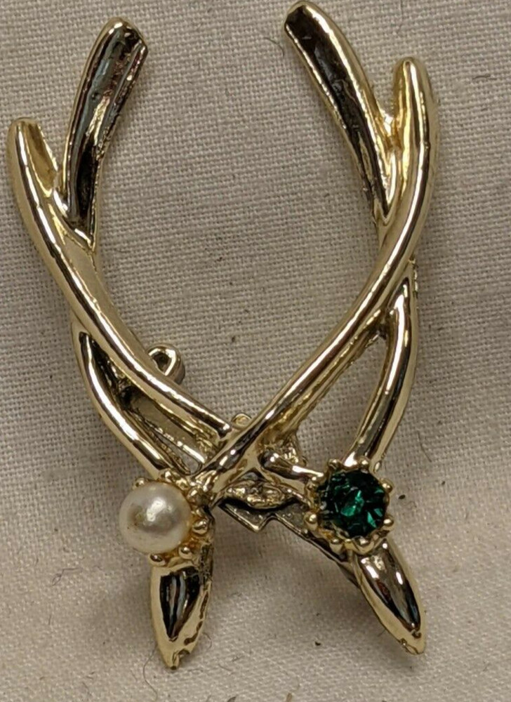 Double Wishbone Brooch Pin Gold Tone Faux Pearl Green Rhinestone 1.75 in Vintage