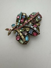 Hollycraft 3” Signed Pastel Rhinestone Leaf Brooch Vintage Pin