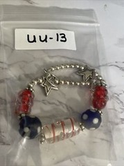 Patriotic Red White Blue Glass beads Silver Tone Bracelet UU-13