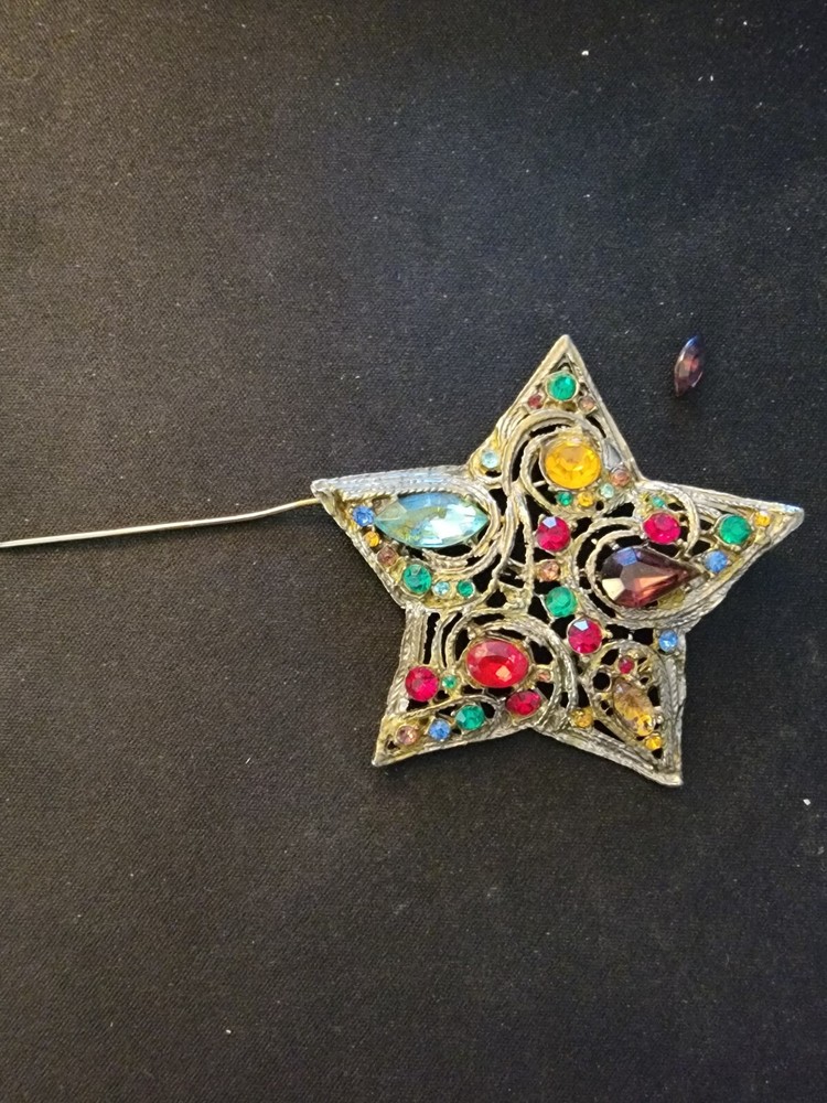 Vintage La Roco Braided Blue Green Gold/Silver Tone Star Brooch Stone Came Out