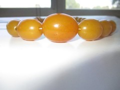 vintage Butterscotch BAKELITE Catalin 110 grams Necklace extra long 29″ TESTED