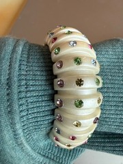 Vintage Pearlized Cream Clamp Assorted Rhinestone Hinged Bangle