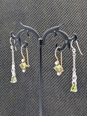 2 Pair – Vtg Sterling Silver Green Glass & 1 FW Pearl Hook Dangle 925 Earrings