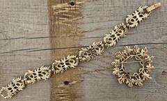VINTAGE Sarah Coventry Maple Leaf Gold Silver Tone Bracelet Brooch Set GORGEOUS