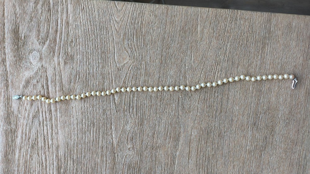 Vintage 15 inch Genuine Knotted Pearl Necklace Choker Goldwaters Dept Store