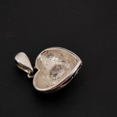 Avon Vintage Southwestern Silver and Gold Tone Bold Scrollwork Heart Pendant 1″