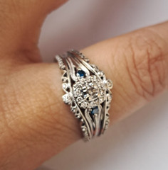 Vintage 14k gold white diamond blue diamond regal ring 6.1 grams Stunning!