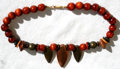 Vtg Carol Dauplaise Necklace Metal Arrowhead Brown Wood Beads Signed 17″