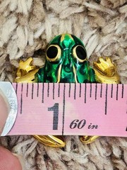 AAI Green Enamel Gold Tone Frog Brooch Pin Vintage Signed