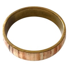 Vintage Tiger Shell Cowrie Bangle Bracelet Brass Shades Of Peach Patina Beachy