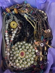 Lot 86 Vintage To Now Jewelry To Wear Sell Or Repurpose – 5.5 Lbs