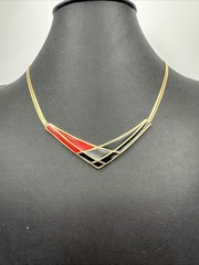 VTG Avon Set of 3 Necklace and Earring Giftset Lot 80’s Asymmetrical Gold Tone