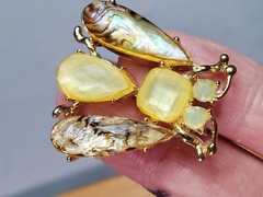 Bug Fly Bee Wasp Pin Insect Goldtone Faux Abalone Costume Fashion Estate 1.25 in
