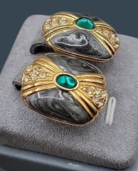 Vtg Kenneth Lane for Avon Duchess of Windsor Panther Collection Post Earrings