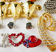 Vintage Pin Brooch Jewelry Lot 15 Piece Mixed Assorted Gold Tone All Pretty