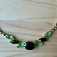 VTG MCM 1950s Necklace 14.5 Inch Green Rhinestone Emerald Glass Cabs Gold Plated