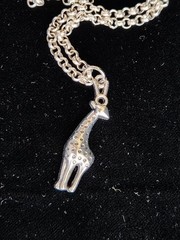 UNUSUAL Vintage GIRAFFE Pendant Necklace 16″ Africa safari – p1108