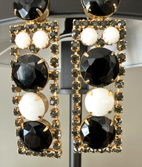 VINTAGE 1980’s BLACK RHINESTONE & MILK GLASS DANGLE CHANDELIER EARRINGS