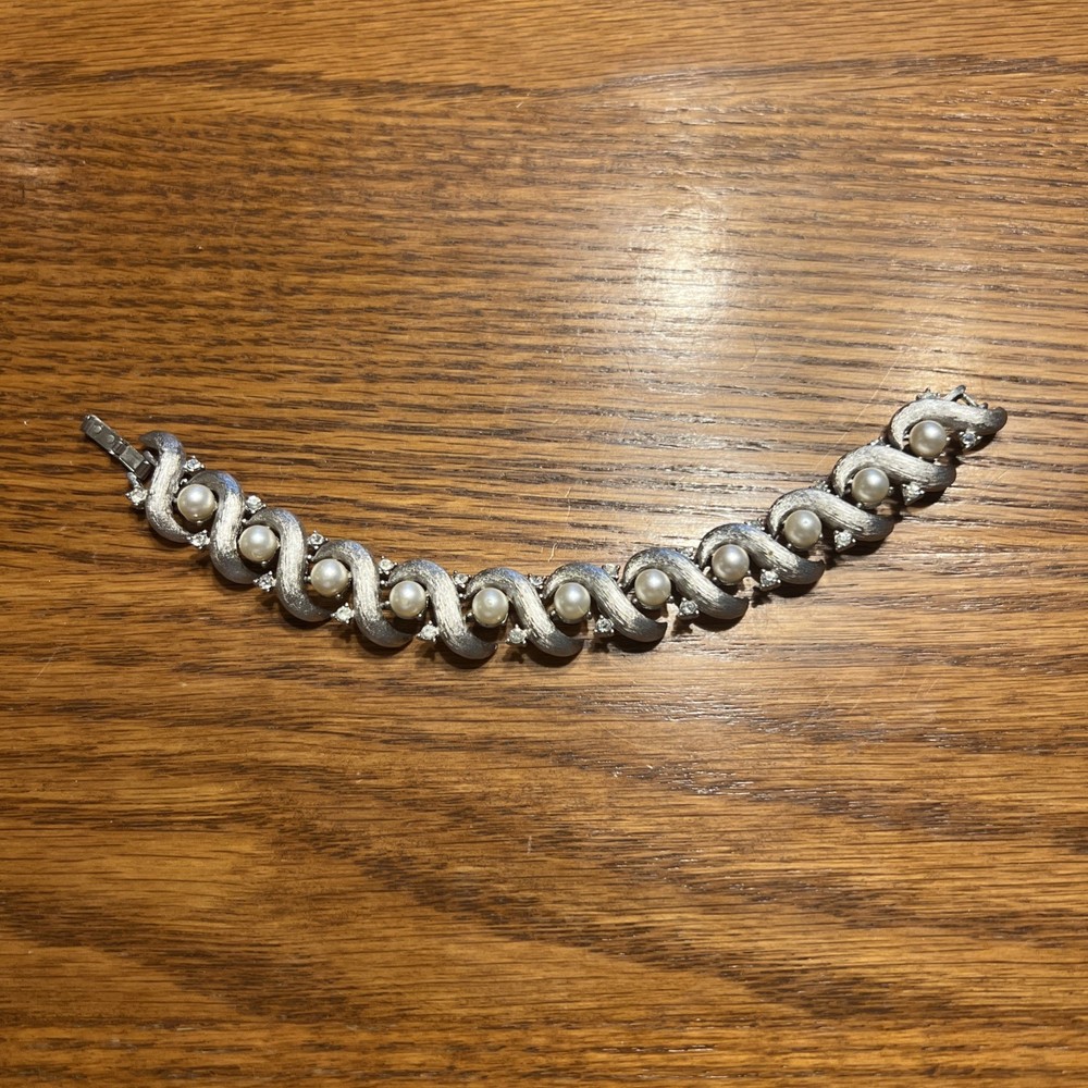 Vintage Trifari Link Bracelet Faux Pearl Rhinestone Silver Tone