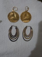 Vtg Joan Rivers Classics Collection Gold Tone Earring Lot 2 Pairs Hoop & Disc