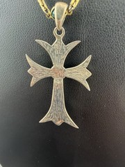 925 Sterling Silver Gothic Maltese Cross Pendant Gold Tone Green Inset Necklace