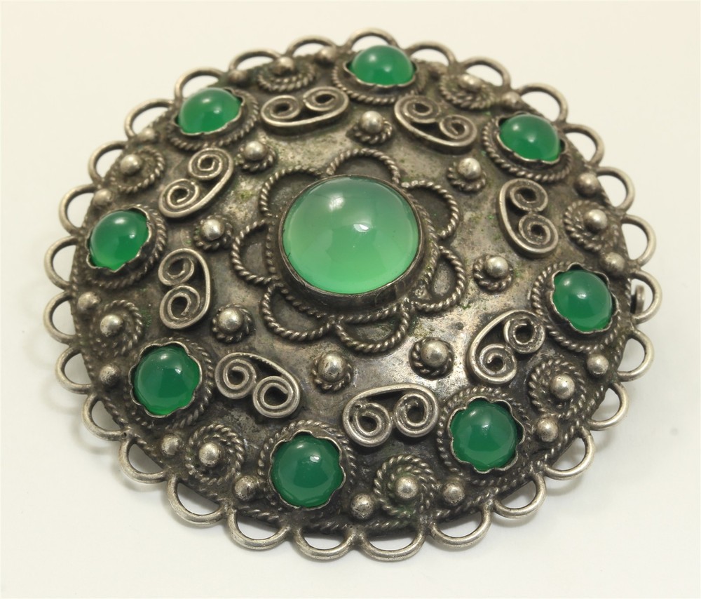 Vintage Art Deco 800 Silver Chrysoprase Cluster Filigree Brooch Pin