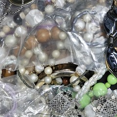 1 Pound VTG To Modern FASHION JEWELRY Lot Wearable Reuse Resell See Description