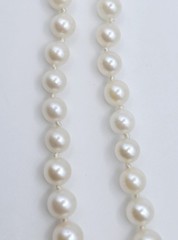 Vintage 21″ Graduated Cultured Pearl Necklace Signed Grassman Blake Sterling