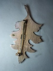 VTG Guilloche Gold-Tone Leaf Brooch Orange And Brown Guilloché Enamel Detailing