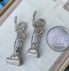 Vintage STANHOPE LENS Statue Liberty NY STERLING CHARMS Wells USA Views Legible