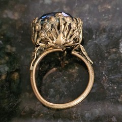 VTG RING Gold Wash Blue Glass Sapphire Cocktail Dome Sz 8.5
