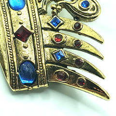 Vintage WONDERS 2004 ”Masters of Florence Medici” Rhinestone Crown Brooch Pin