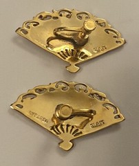 Vtg AMFARCO SIAM Thailand Goddess Gold Tone Green Enamel Fan Screw Back Earrings