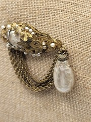 Signed MIRIAM HASKELL Art Nouveau Gold Plate Filigree Baroque Faux Pearl Brooch