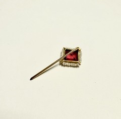 Antique Edwardian Marathon Co 10k Yellow Gold Stick Pin Ruby Glass Seed Pearl