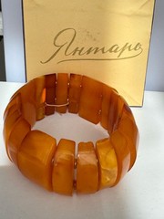 Vintage Butterscotch Baltic Amber Bracelet Stretchy USSR Soviet Kaliningrad