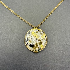 Vintage 12k Yellow Gold Filled Lucite Gold Fleck Confetti GF Pendant Necklace
