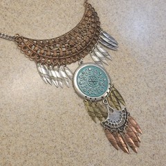 Tribal 18in Bib Necklace Copper And Silver Tone Dangling Feathers Boho Vintage