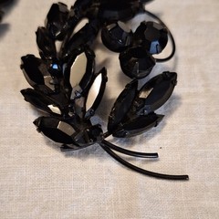 Vintage Black Crystal Marquise Rhinestone Clip-On Earrings & Brooch Pin Set