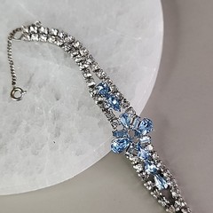 Vintage Rhinestone Bracelet Blue Clear Tapered Silver Tone Safety Chain 6.5″
