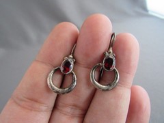 VINTAGE OLD PAWN STERLING OVAL RED GARNET DANGLE PIERCED EARRINGS